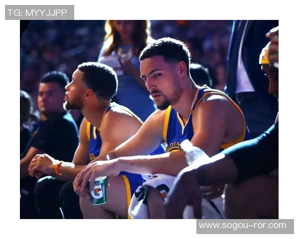 库里兄弟与克莱领衔现役仅三人三分命中率超40九季以上